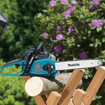 Makita EA4301F45B 2 Stroke Petrol Chain Saw 18"